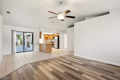 8486 Garden Rd, Fort Myers FL - photo 12 of 37