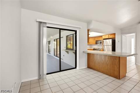 8486 Garden Rd, Fort Myers FL - photo 13 of 37