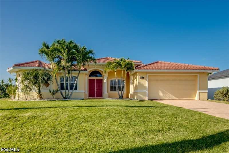 3 bedroom SingleFamilyResidence at 2932 NW 18th Ter, Cape Coral, Cape Coral — photo 1