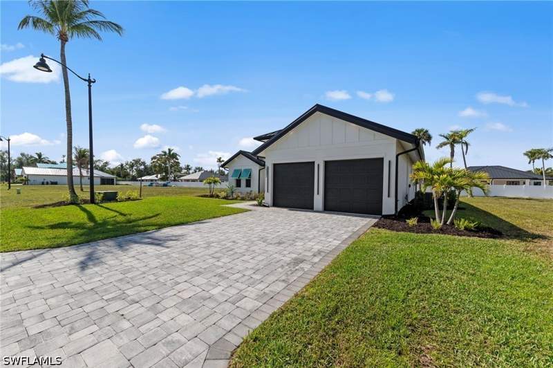 3 bedroom SingleFamilyResidence at 12337 Sweet Kiwi Ln, Fort Myers, Fort Myers — photo 3