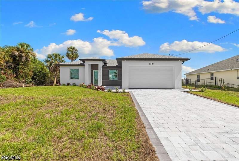 3 bedroom SingleFamilyResidence at 1337 NE 33rd St, Cape Coral, Cape Coral — photo 3