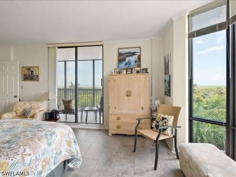 6075 Pelican Bay Blvd 506, Naples FL - photo 17 of 47