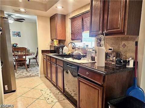 124 SE 31st St, Cape Coral FL - photo 11 of 49