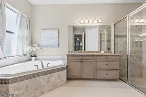 2870 Cinnamon Bay Cir NW, Naples FL - photo 17 of 23