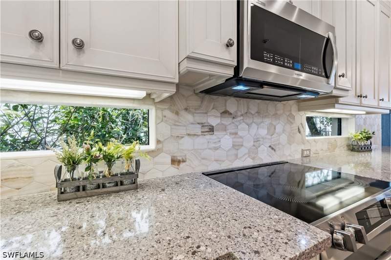3 bedroom SingleFamilyResidence at 2870 Cinnamon Bay Cir NW, Riverstone, Naples — photo 3