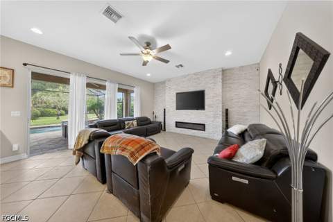 3330 Banyon Hollow Loop, North Fort Myers FL - photo 11 of 49