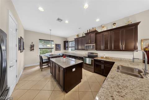 3330 Banyon Hollow Loop, North Fort Myers FL - photo 8 of 49