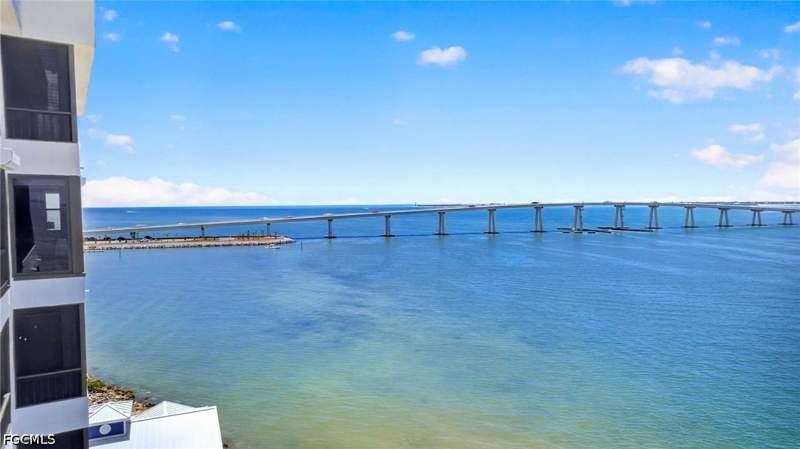 2 bedroom Condominium at 15011 Punta Rassa Rd 803, Punta Rassa, Fort Myers — photo 2