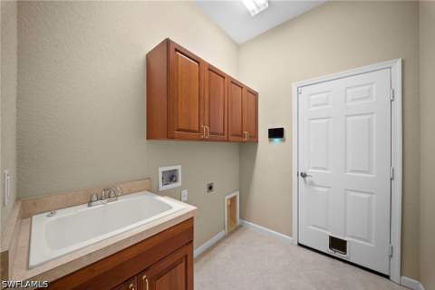 7914 Founders Cir, Naples FL - photo 7 of 18