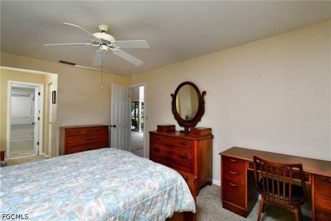 10572 Quincy Ct, Lehigh Acres FL - photo 10 of 33
