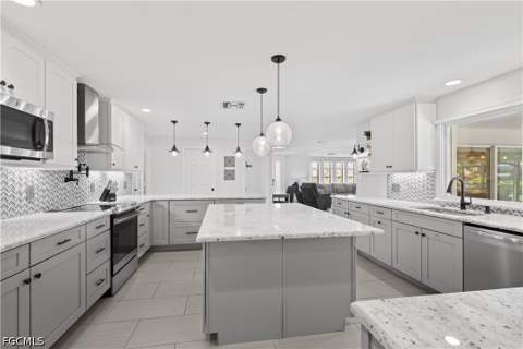 5215 Pelican Blvd, Cape Coral FL - photo 18 of 50