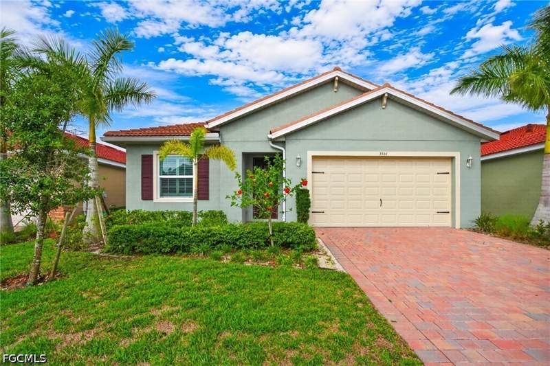 2 bedroom SingleFamilyResidence at 3944 Crosswater Dr, Magnolia Landing, North Fort Myers — photo 2