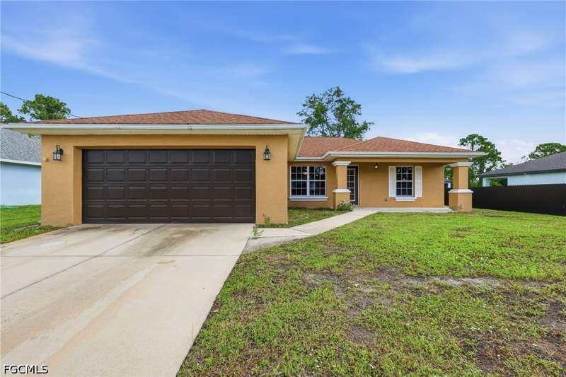 3 bedroom SingleFamilyResidence at 919 Winters St E, Lehigh Acres, Lehigh Acres — photo 2