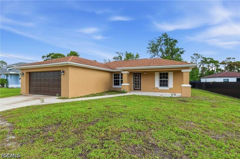 3 bedroom SingleFamilyResidence at 919 Winters St E, Lehigh Acres, Lehigh Acres — photo 3