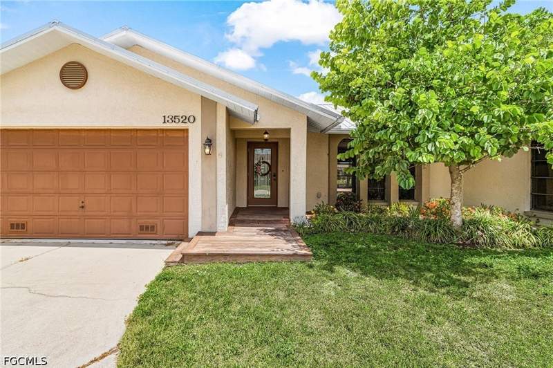 3 bedroom SingleFamilyResidence at 13520 Island Rd, River Forest, Fort Myers — photo 5