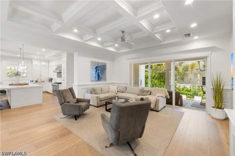 950 8th St S, Naples FL - photo 6 of 21