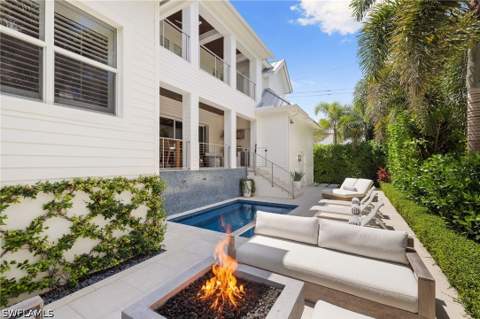 950 8th St S, Naples FL - photo 8 of 21