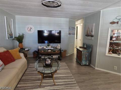 575 Winning Way, North Fort Myers FL - photo 14 of 45