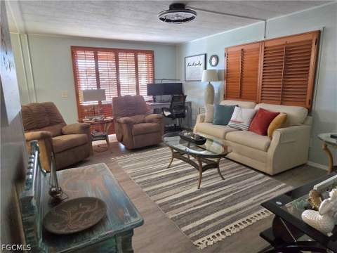 575 Winning Way, North Fort Myers FL - photo 15 of 45