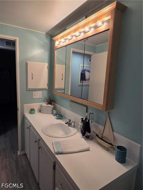 575 Winning Way, North Fort Myers FL - photo 21 of 45