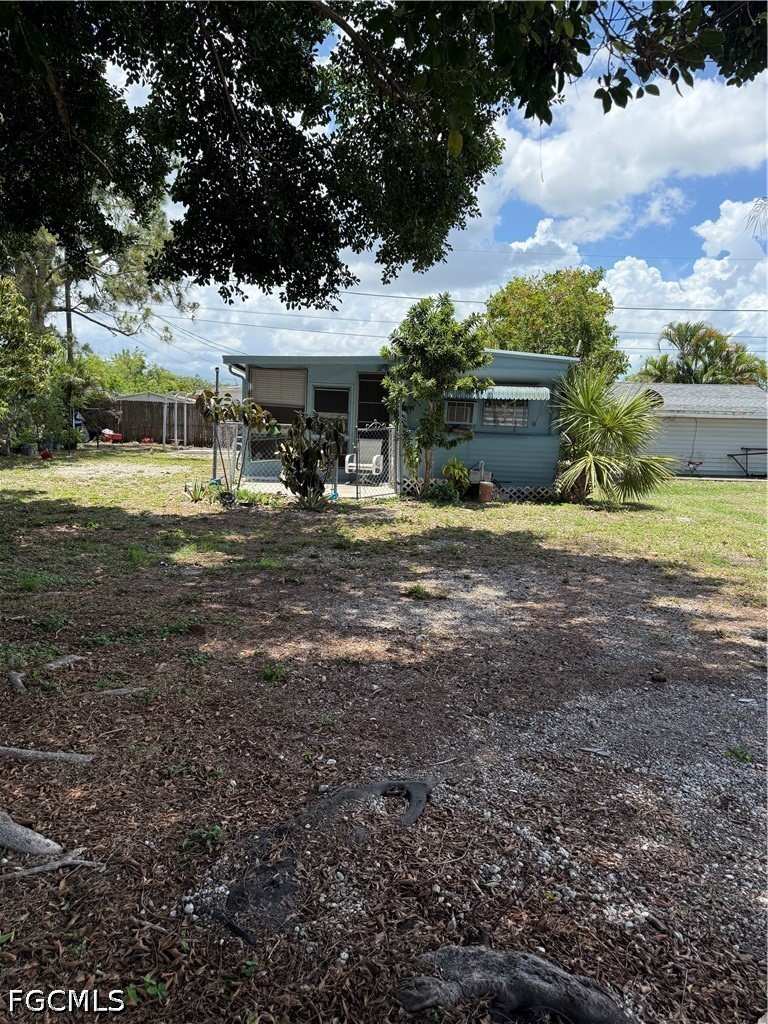 2 bedroom ManufacturedHome at 11225 Torchfire Trl, Leitner Creek Manor, Bonita Springs — photo 1