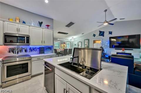 1811 SW 3rd TER, Cape Coral FL - photo 12 of 37