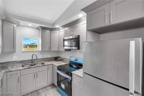 2075 Detroit Dr, Labelle FL - photo 15 of 33