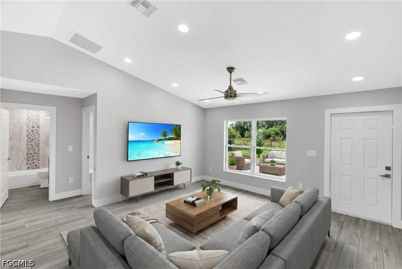 3 bedroom SingleFamilyResidence at 2075 Detroit Dr, Port Labelle, Labelle — photo 3