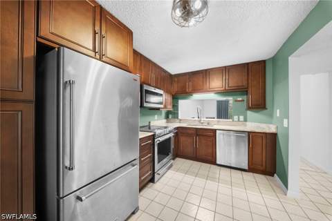 7761 Jewel Ln 102, Naples FL - photo 14 of 46