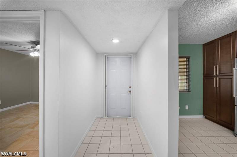 2 bedroom Condominium at 7761 Jewel Ln 102, Villages At Emerald Lakes, Naples — photo 4