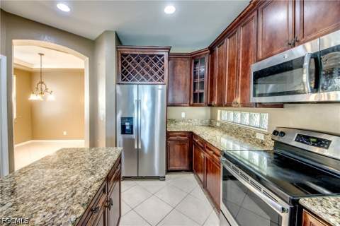 17026 Tremont St, Fort Myers FL - photo 6 of 30
