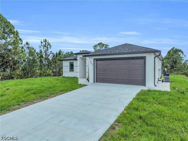 3 bedroom SingleFamilyResidence at 3511 27th St SW, Lehigh Acres, Lehigh Acres — photo 4