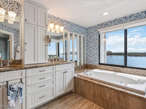 232 La Peninsula Blvd 232, Naples FL - photo 17 of 44