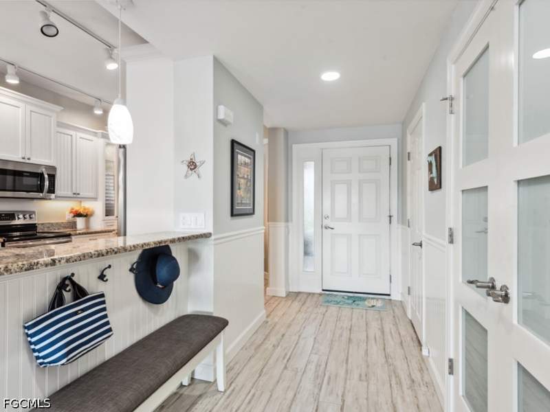 2 bedroom Condominium at 232 La Peninsula Blvd 232, La Peninsula, Naples — photo 4