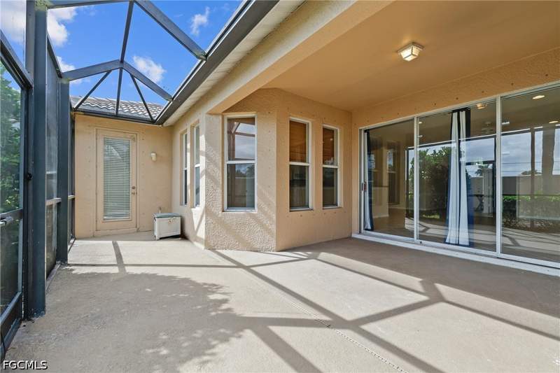 3 bedroom SingleFamilyResidence at 13988 Village Creek Dr, Colonial Shores, Fort Myers — photo 3