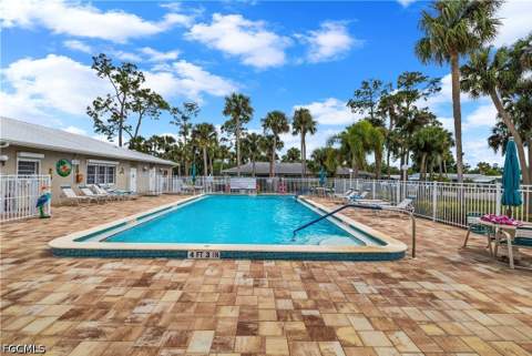 514 Blossom Ct, North Fort Myers FL - photo 16 of 26