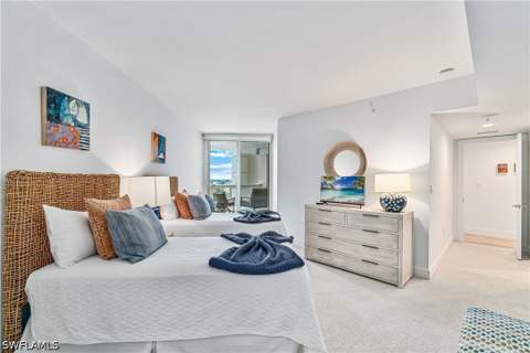 4021 Gulf Shore Blvd N 702, Naples FL - photo 19 of 33