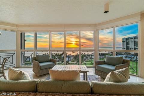 4021 Gulf Shore Blvd N 702, Naples FL - photo 21 of 33