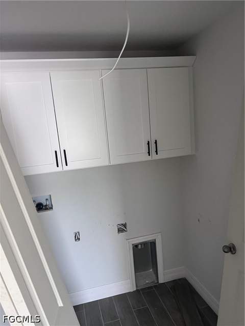 2406 Bay Plz, Lehigh Acres FL - photo 11 of 12
