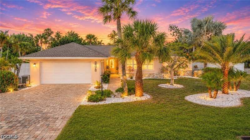 3 bedroom SingleFamilyResidence at 9428 Moonlight Dr, Gumbo Limbo, Sanibel — photo 1