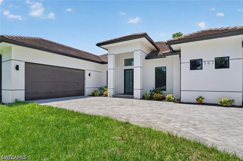 4 bedroom SingleFamilyResidence at 563 15th St NW, Golden Gate Estates, Naples — photo 3