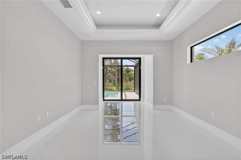 563 15th St NW, Naples FL - photo 9 of 26