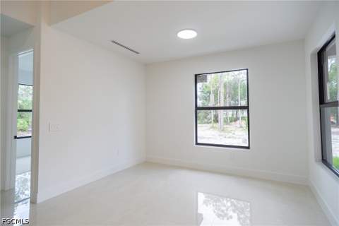 915 Lincoln Ave, Lehigh Acres FL - photo 24 of 37