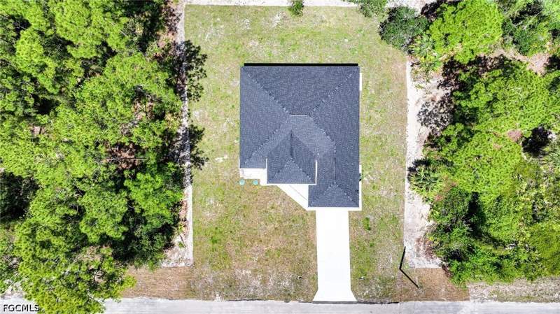 3 bedroom SingleFamilyResidence at 1621 Eighth Ave, Lehigh Acres, Lehigh Acres — photo 5