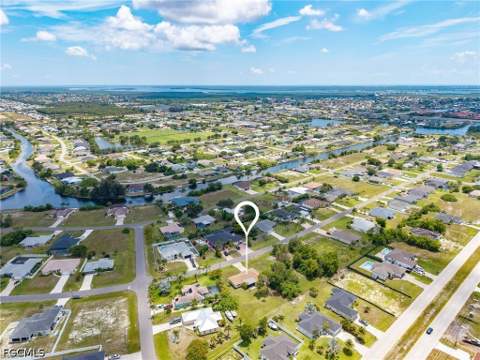 2613 SW Embers Ter, Cape Coral FL - photo 6 of 35