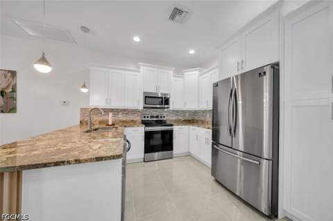 60 Floyd Ave S, Lehigh Acres FL - photo 10 of 38