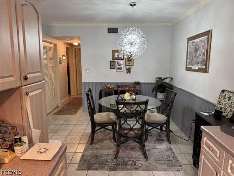 13151 Kings Point Dr 7A, Fort Myers FL - photo 10 of 33