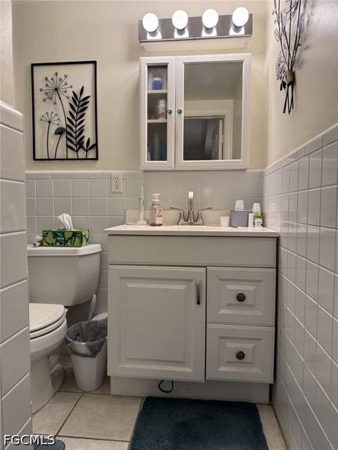 13151 Kings Point Dr 7A, Fort Myers FL - photo 18 of 33