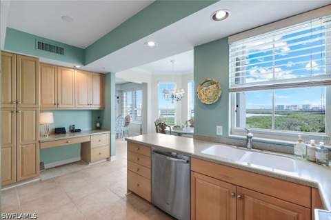 315 Dunes Blvd 707, Naples FL - photo 12 of 34