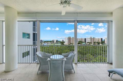 315 Dunes Blvd 707, Naples FL - photo 23 of 34